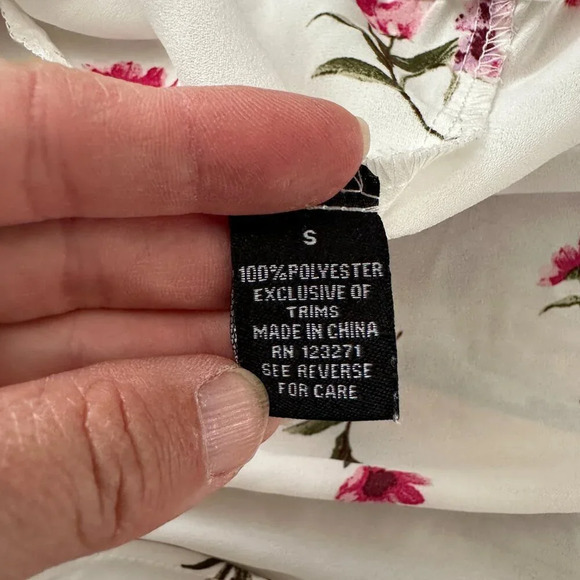 SOLD   ‎  J For Justify Floral Blouse  Size Small - Picture 7 of 9